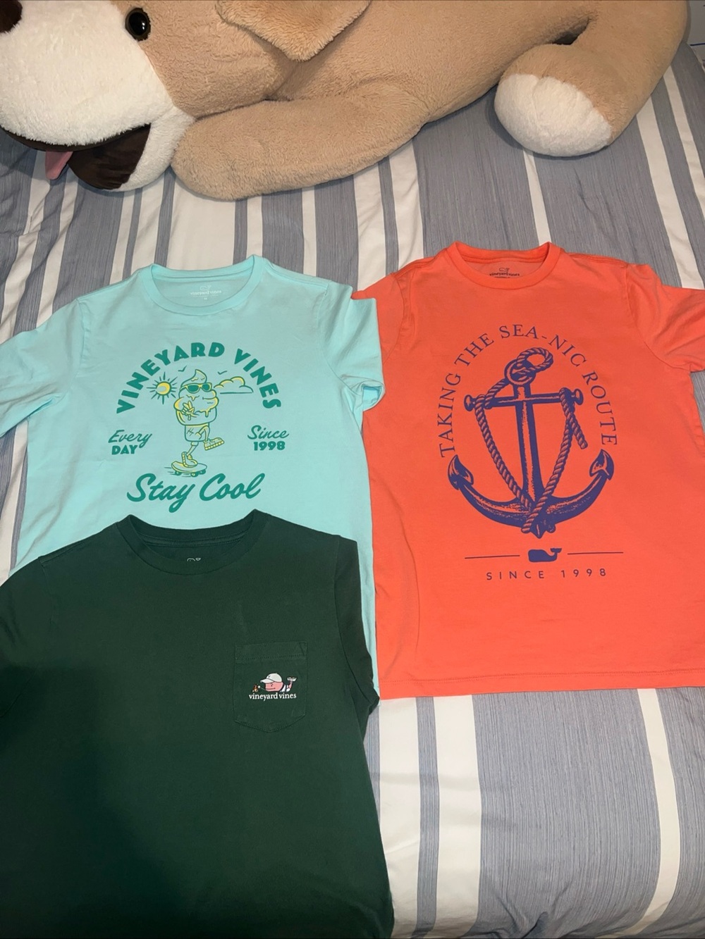 Vineyard Vines boys lot of 3 short sleeve pocket T shirt whale graphic print M